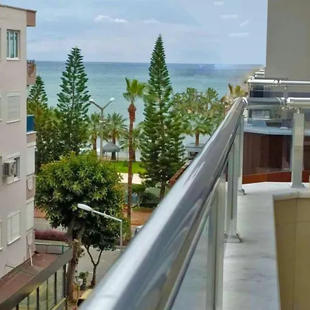 Cemal Bey アパートホテル