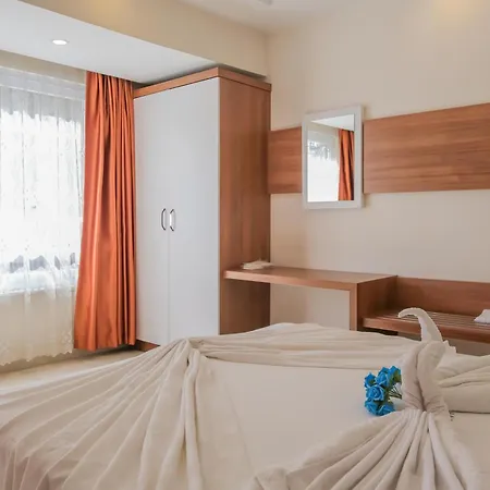 アパートホテル Cemal Bey